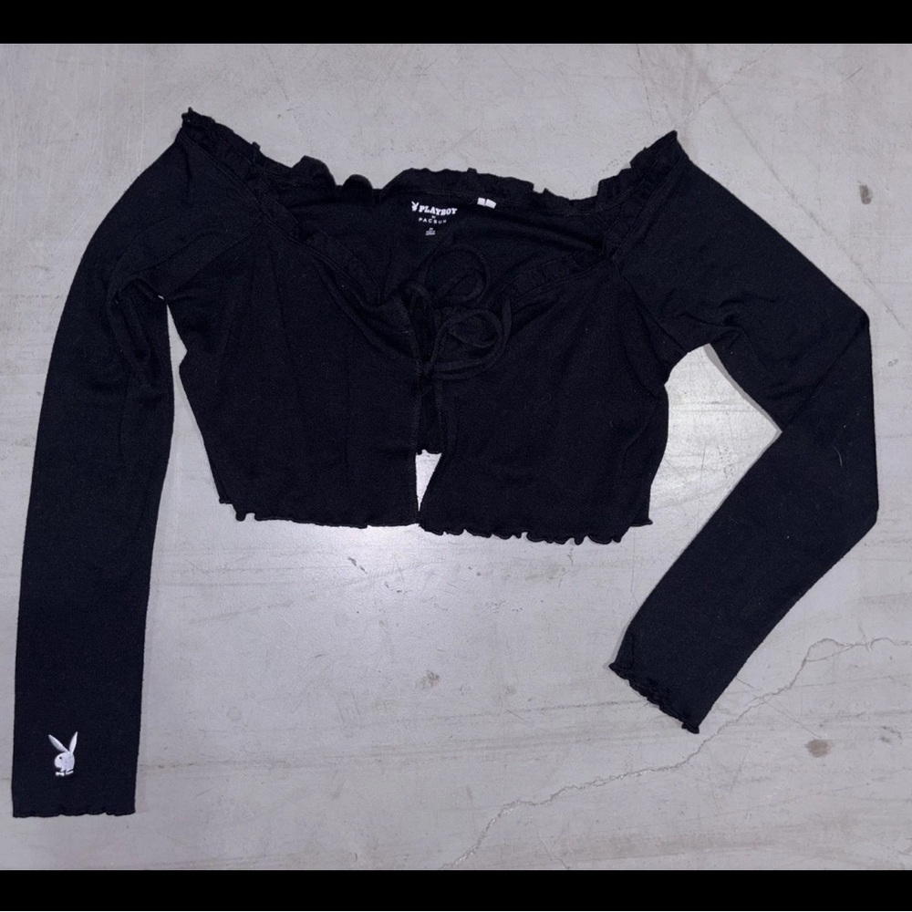 Playboy x PacSun Y2K black long-sleeved Tie Front Lettuce Trim crop top SZ.M